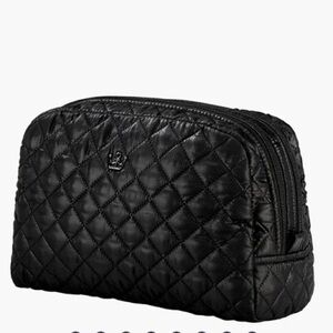 Nwot OLIVER THOMAS women's kst cosmetic case - large in black